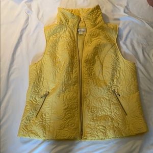 Light weight yellow vest